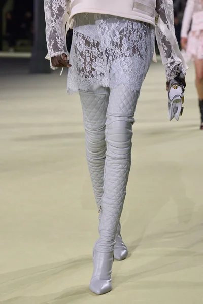 Look 69